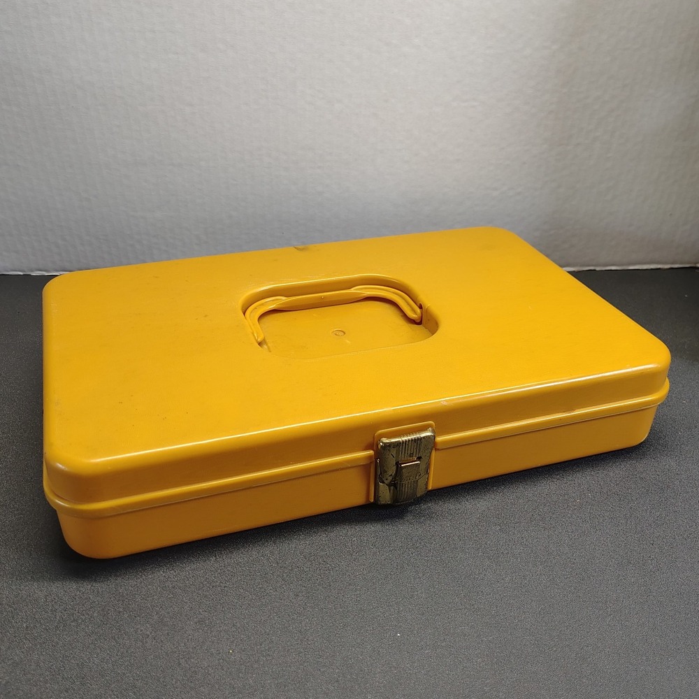 Vintage Wil-hold Sewing Thread and Bobbins Storage Caddy Box Plastic 70s Gold